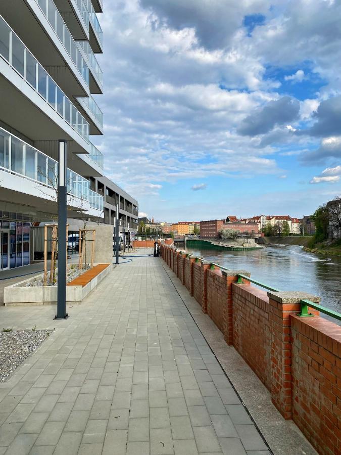 Piekny Apartament Nad Odra W Centrum Wroclawia المظهر الخارجي الصورة